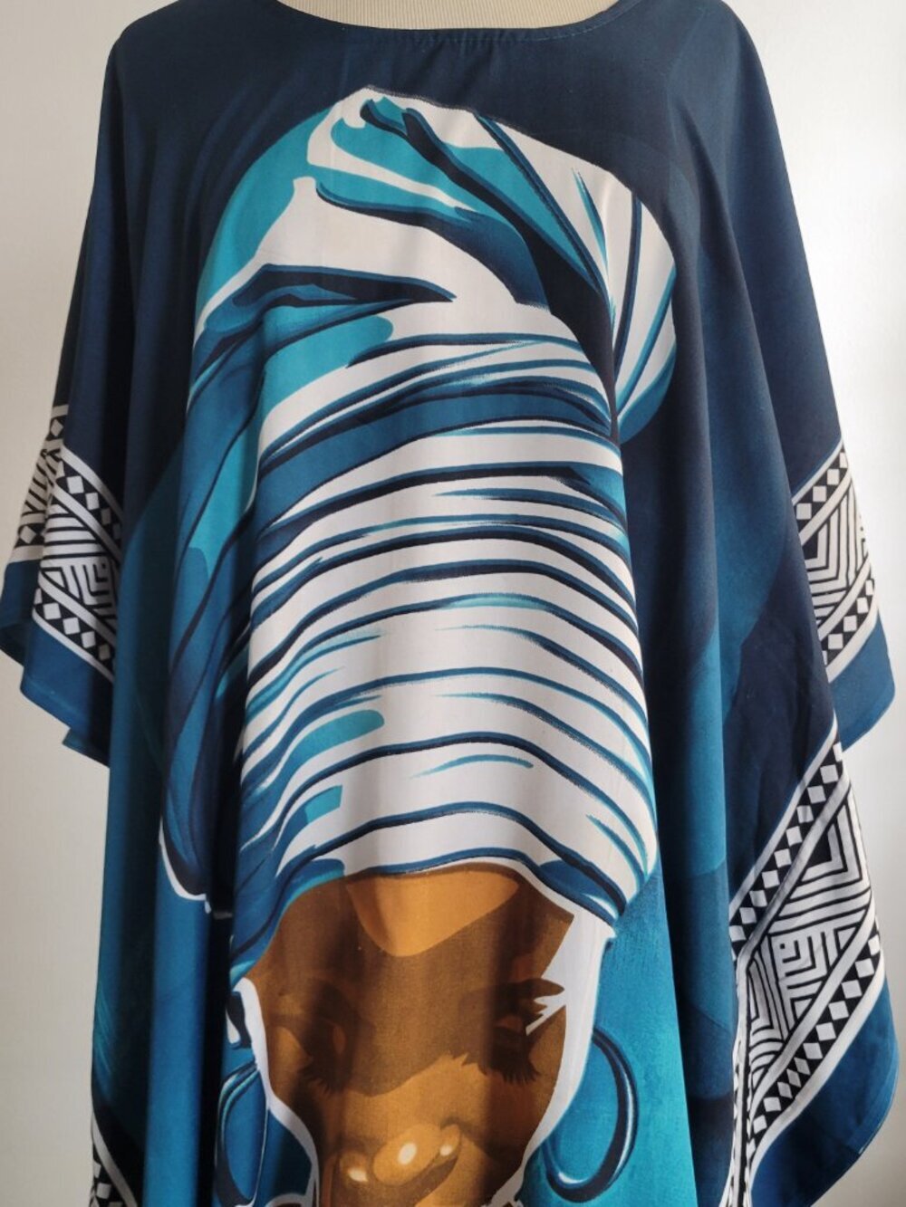 African Print Blue & White Abstract Faith Graphic Kaftan Dress - Picture 5 of 15